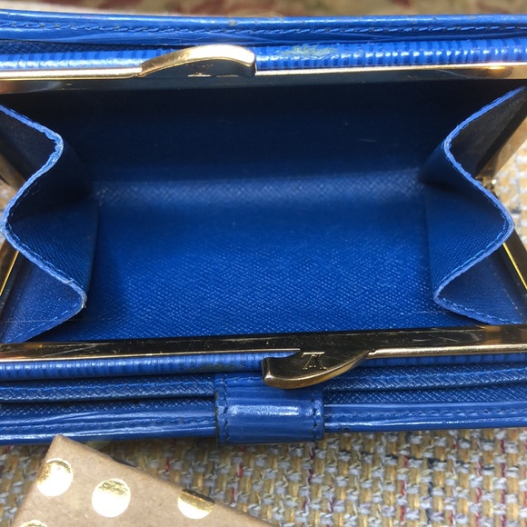 LOUIS VUITTON Toledo Blue Epi Leather Kisslock Porte Monnaie Viennois Wallet - Picture 9 of 15